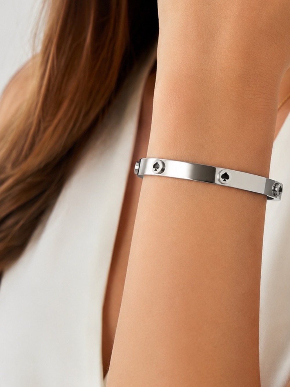 Kate Spade Spot The Spade Studded Hinged Bangle – Silver Tone Stainless Steel 🩶 - Picture 7 of 7